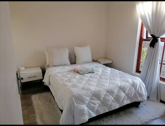 2 BEDROOM DUPLEX TO LET IN PARKLANDS NORTH